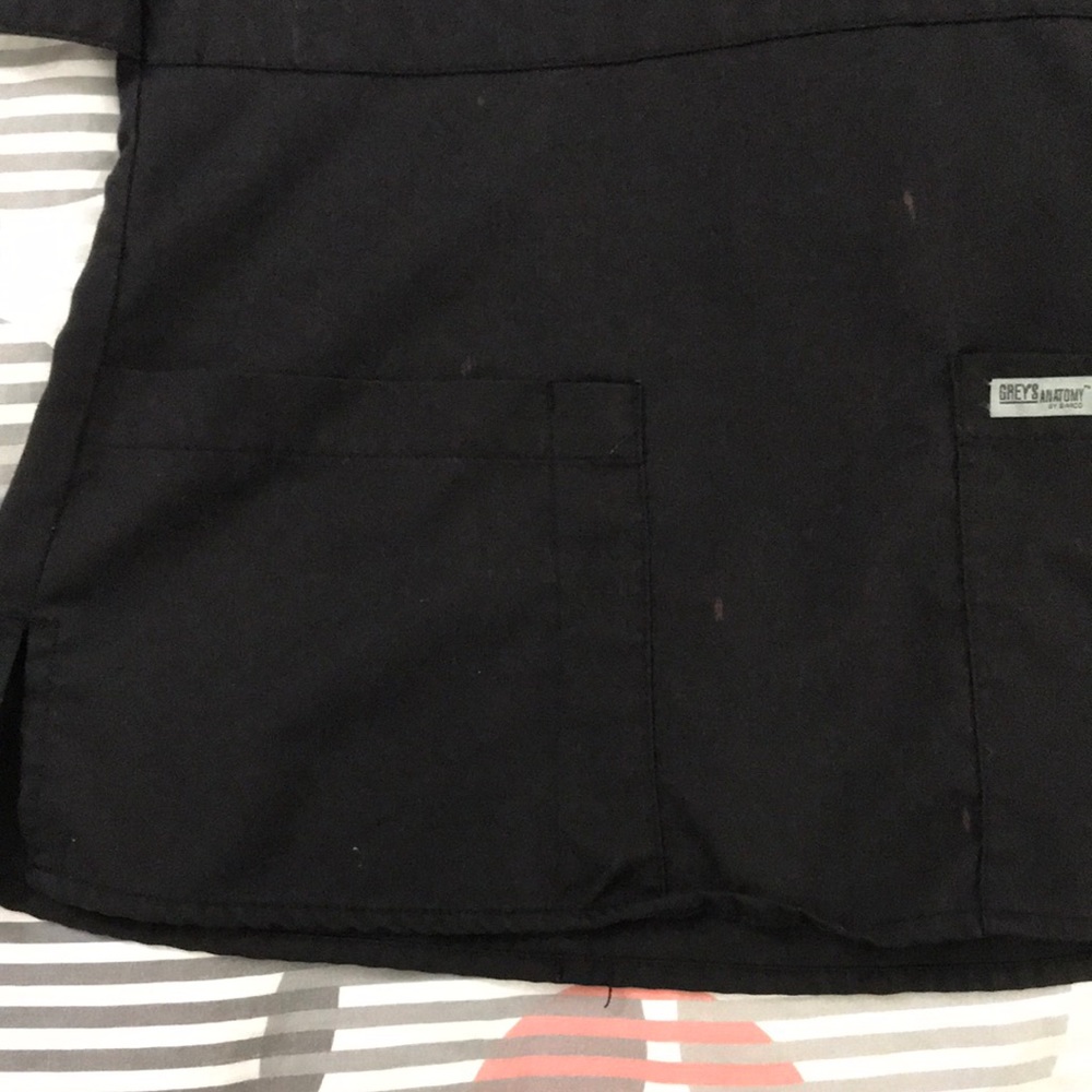 Grey's Anatomy Black Women's V-Neck Scrub Top - Picture 3 of 6